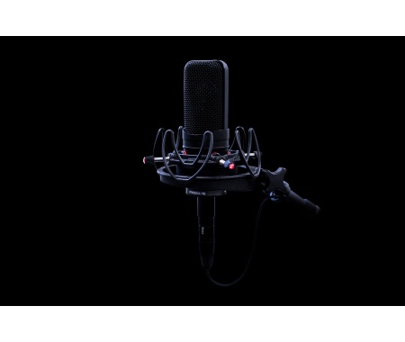 044901 invision usm with audio-technica microphone