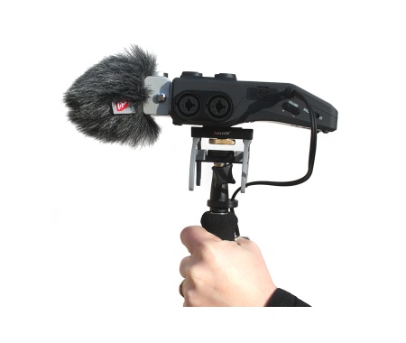 046023 zoom h6 inuse